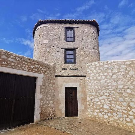 Tour Medievale Fortifiee Entierement Restaure Saint-Sever  Exterior foto